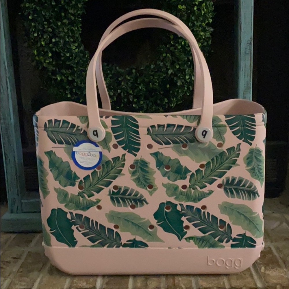 NWT Palm Bogg Bag